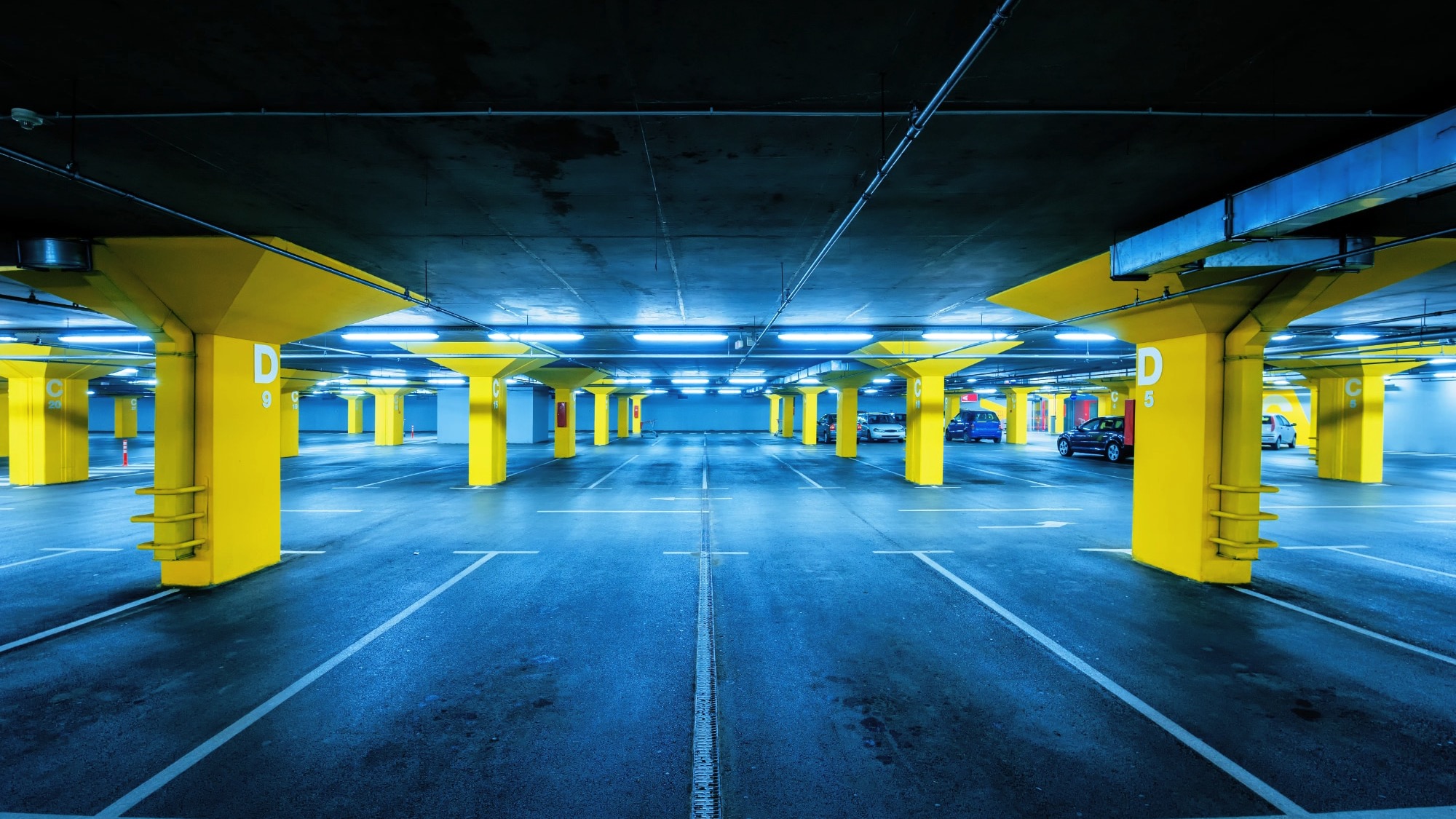 Secure Airport Car Park Hero Image