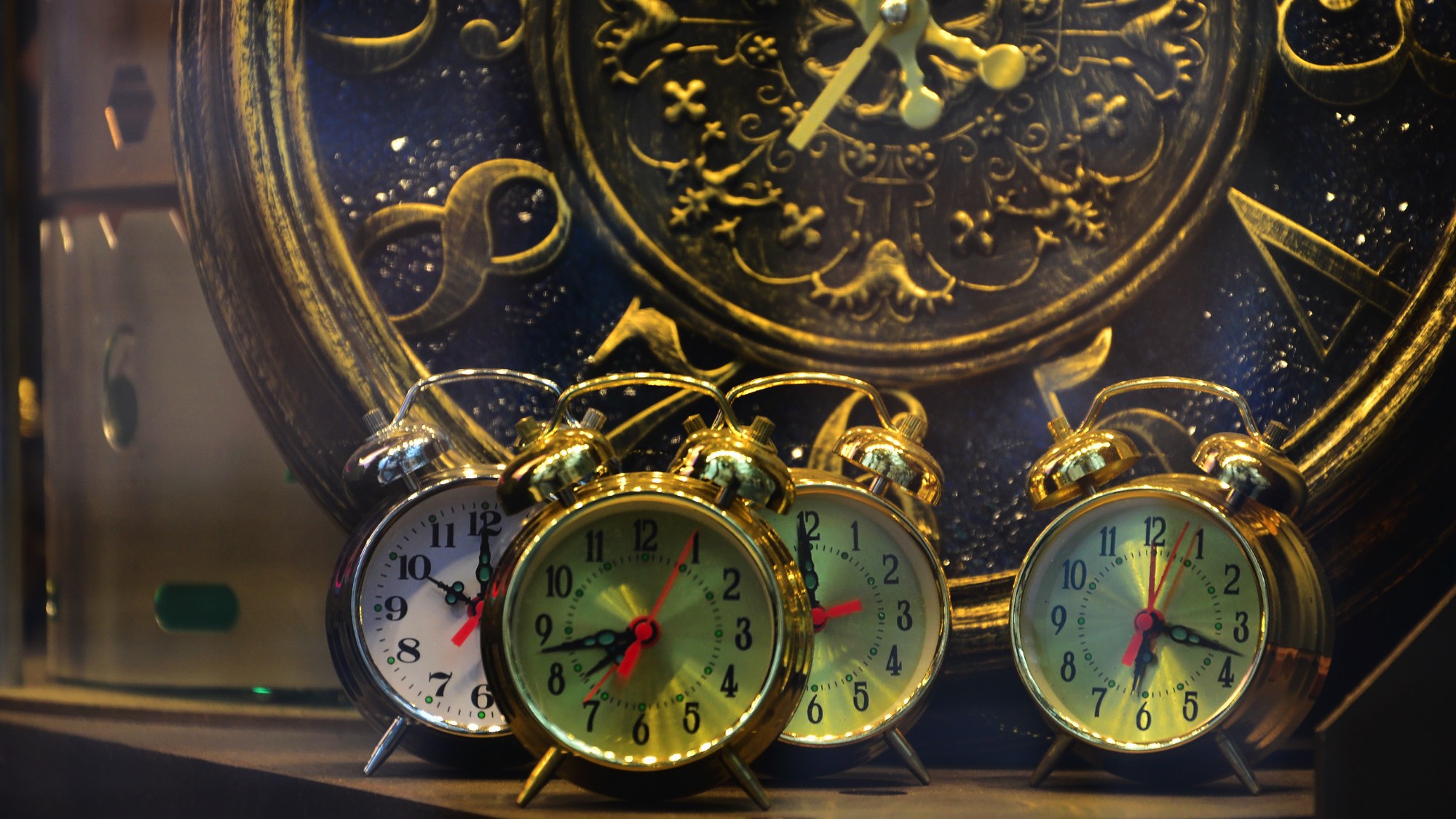 Opening Hours Hero Image